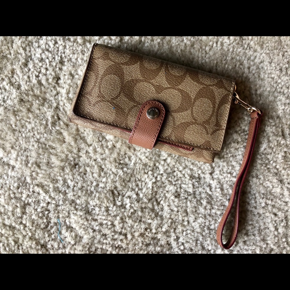 Brown Coach Wallet/Wristlet